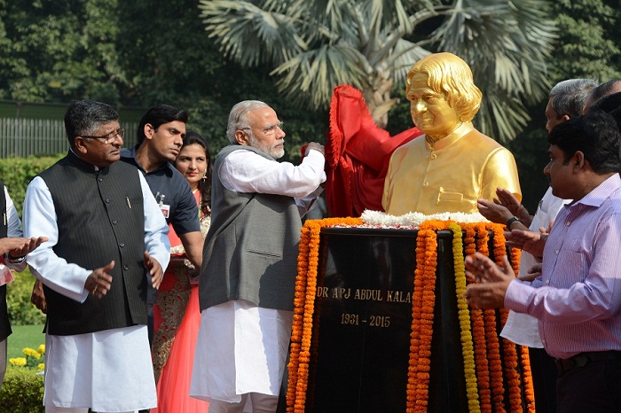 PM Narendra Modi at the unveiling of Dr. A.P.J. Abdul Kalam's bust at DRDO Headquarter